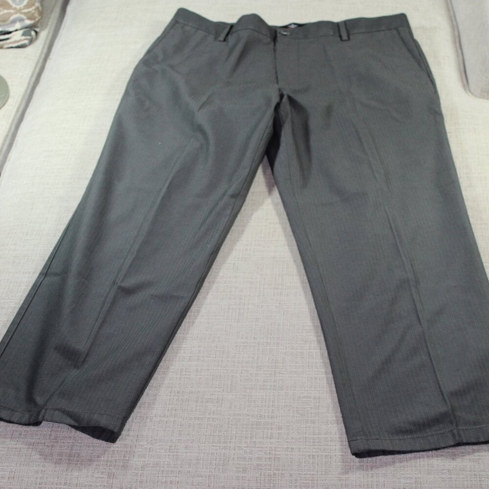 Dockers Signature Khaki Pants Grey Straight Fit 36x29